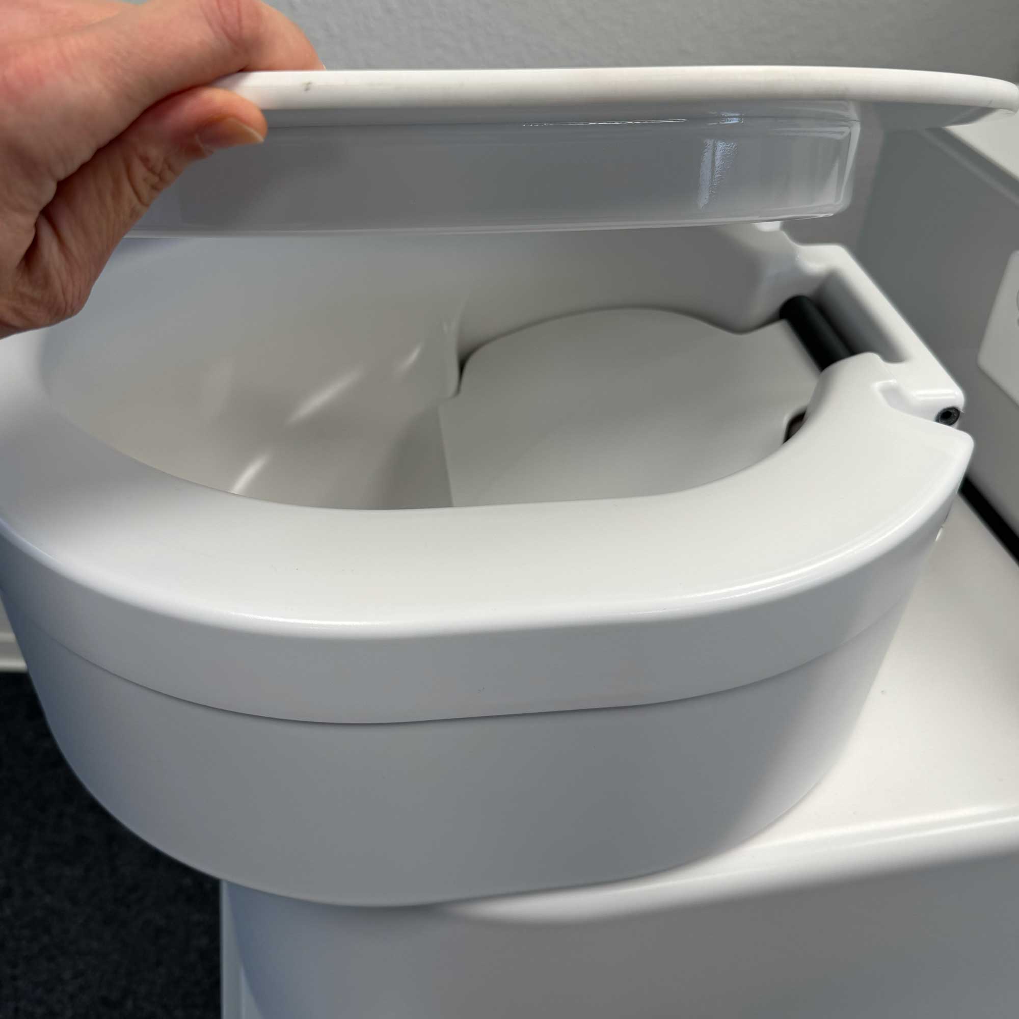 Perfect Van Klodeckel abnehmbar weiss