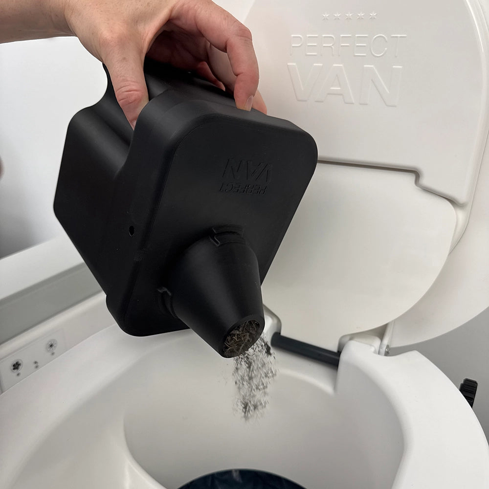 Perfect Van mit Fidlock Halterung für den Streu Streuer für Trenntoiletten