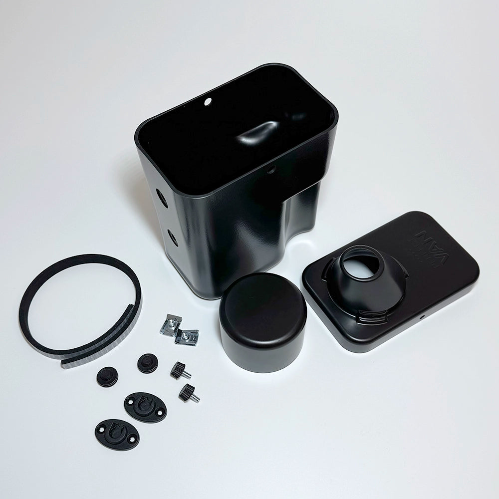 Perfect Van mit Fidlock Halterung für den Streu Streuer für Trenntoiletten