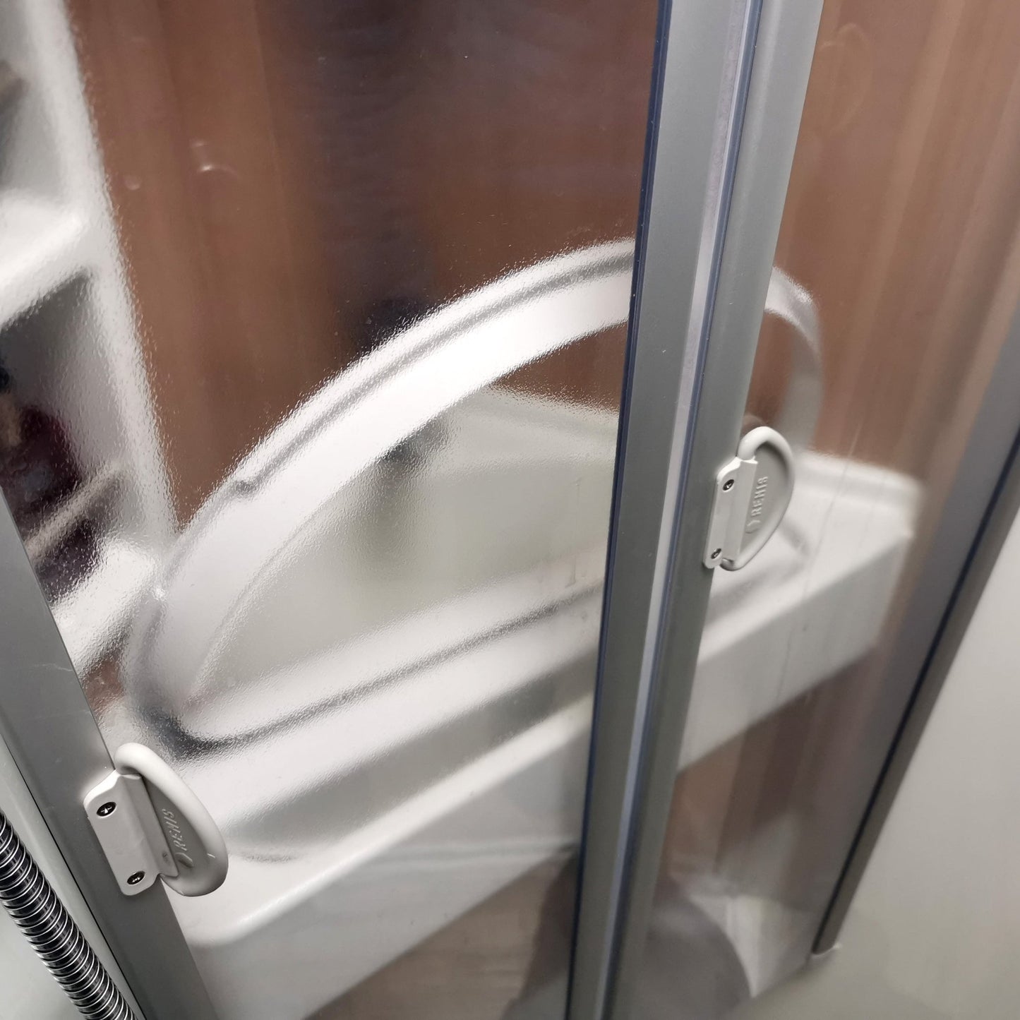 Perfect Van Waschbeckenerweiterung für Malibu Vans
