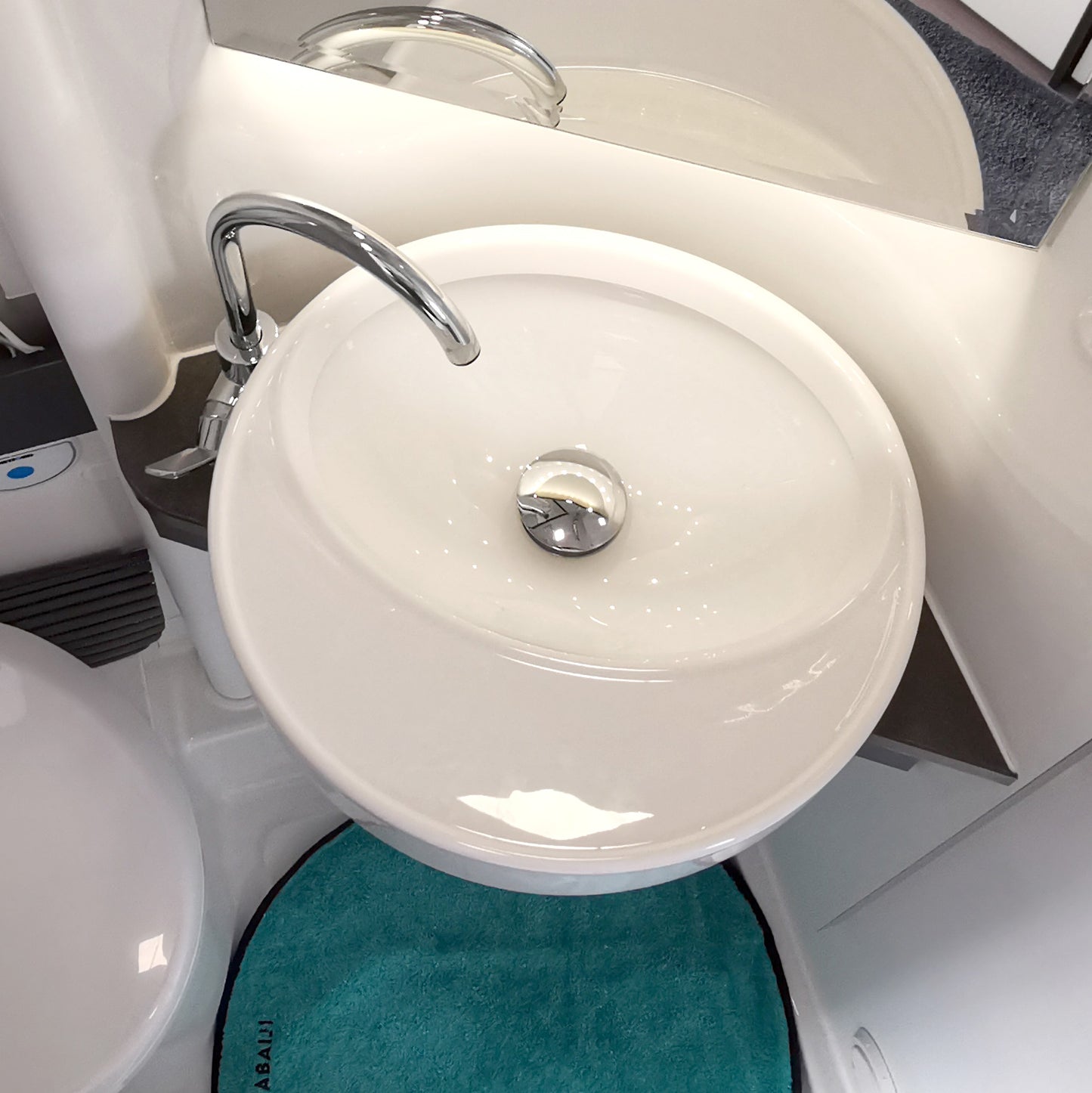 Countertop washbasin for Adria